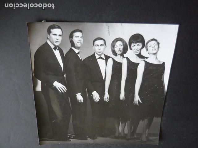 Fotografia antica: LES DOUBLE SIX CONJUNTO DE JAZZ ANTIGUA FOTOGRAFIA ORIGINAL 18 X 19 CM