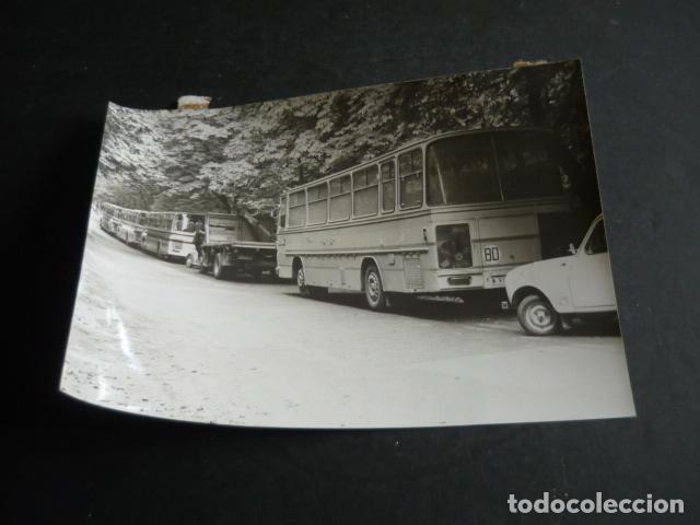 Alte Fotografie: MADRID AUTOBUSES ESCOLARES ANTIGUA FOTOGRAFIA 18 X 13 CM