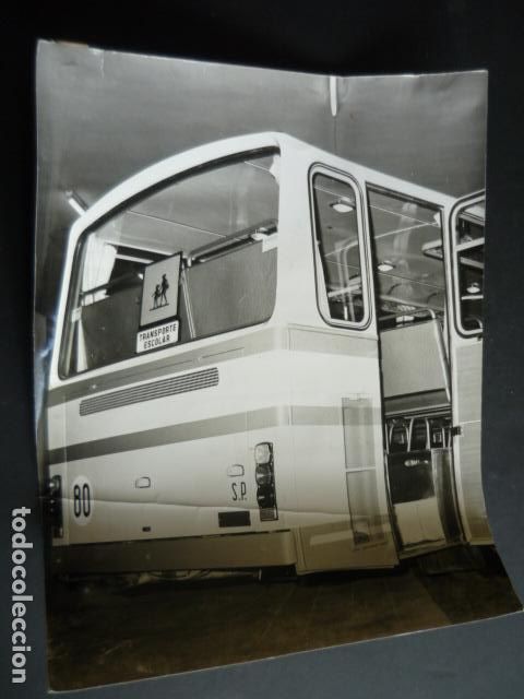 Fotograf&iacute;a antigua: MADRID AUTOBUSES ESCOLARES ANTIGUA FOTOGRAFIA 20 X 25 CM