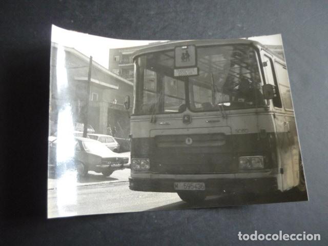 Fotograf&iacute;a antigua: AUTOBUS PARA TRANSPORTE ESCOLAR ANTIGUA FOTOGRAFIA 18 X 12 CM