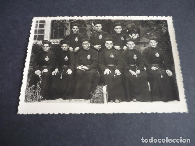 Fotograf&iacute;a antigua: PE&Ntilde;AFIEL VALLADOLID GRUPO DE PADRES PASIONISTAS ANTIGUA FOTOGRAFIA 8,5 X 12 CM MIGUEL FOTOGRAFO