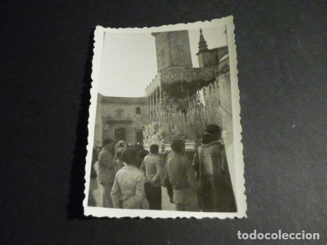Fotografia antica: JEREZ DE LA FRONTERA CADIZ PROCESION SEMANA SANTA ANTIGUA FOTOGRAFIA A&Ntilde;OS 30 6 X 8,5 CM