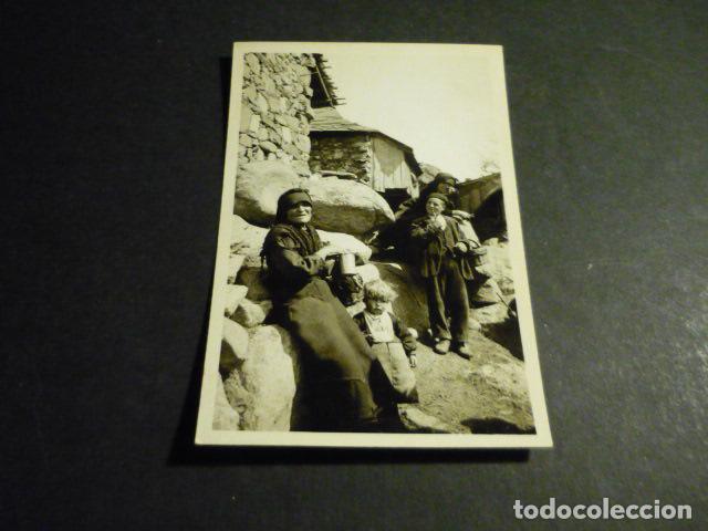 Fotograf&iacute;a antigua: RIBADELAGO ZAMORA TIPOS ANTIGUA FOTOGRAFIA 1934 6 X 9 CM