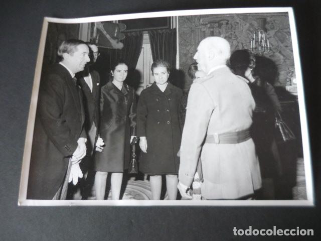 Antique Photography: GRUPO EN RECEPCION FRANCISCO FRANCO ANTIGUA FOTOGRAFIA 18 X 24 CM