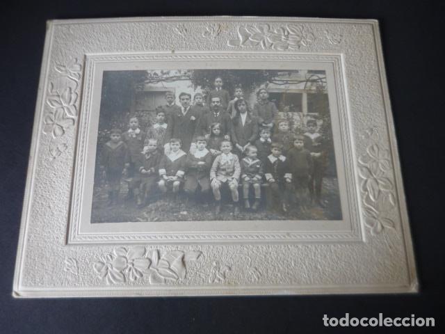 Fotograf&iacute;a antigua: PAMPLONA NAVARRA COLEGIO DE PRIMERA ENSE&Ntilde;ANZA DE FELICISIMO DE MIGUEL FOTOGRAFIA HACIA 1900 21 X 26