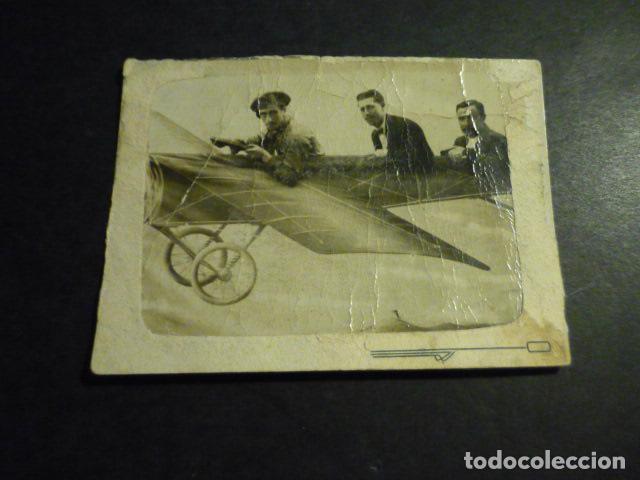 Alte Fotografie: AMIGOS EN FERIA AVION FOTOGRAFIA POR AMBULANTE MINUTERO 6,5 X 9 CM