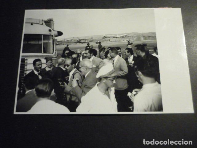Fotograf&iacute;a antigua: MADRID ESTANCIA ACTOR TYRONE POWER POR RODAJE ANTIGUA FOTOGRAFIA 11,5 X 18 CM