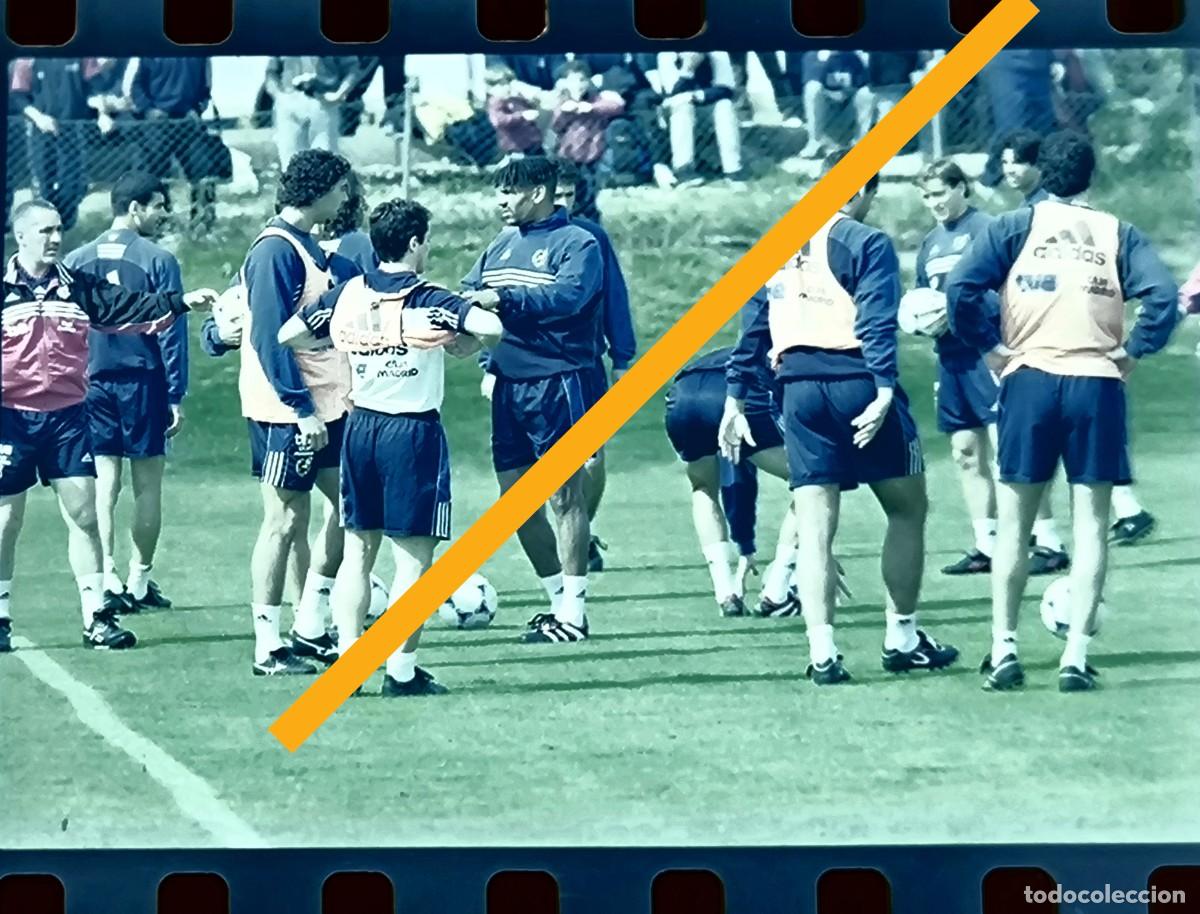 Fotograf&iacute;a antigua: Antiguo negativo de fotograf&iacute;a. Selecci&oacute;n espa&ntilde;ola de f&uacute;tbol. Concentraci&oacute;n Espa&ntilde;a. A&ntilde;os 90