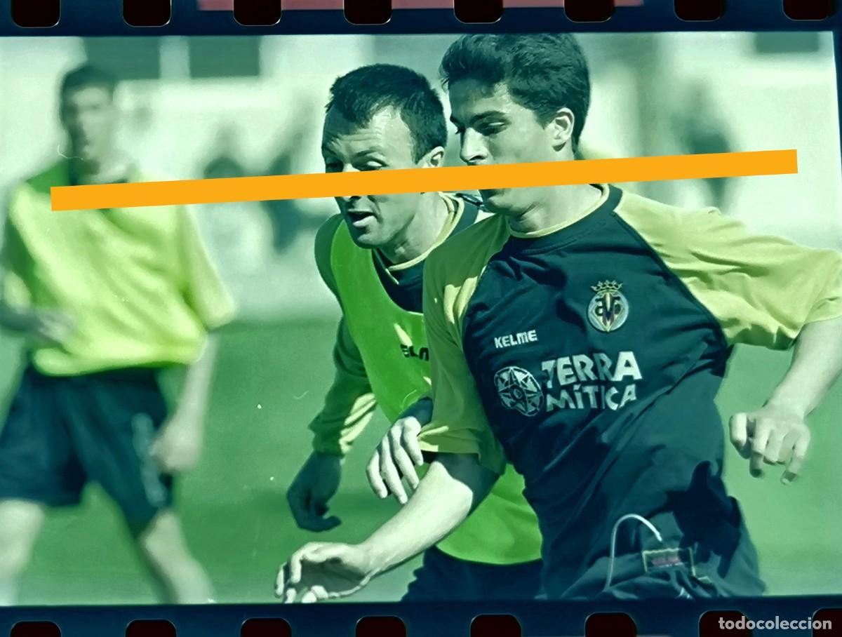 Alte Fotografie: Antiguo negativo de fotograf&iacute;a. Entrenamiento Villarreal club de f&uacute;tbol. A&ntilde;o 2001.
