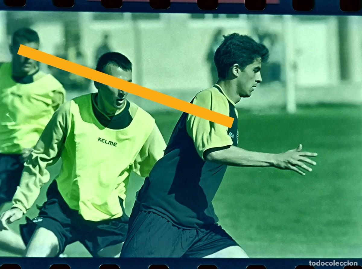 Alte Fotografie: Antiguo negativo de fotograf&iacute;a. Entrenamiento Villarreal club de f&uacute;tbol. A&ntilde;o 2001.