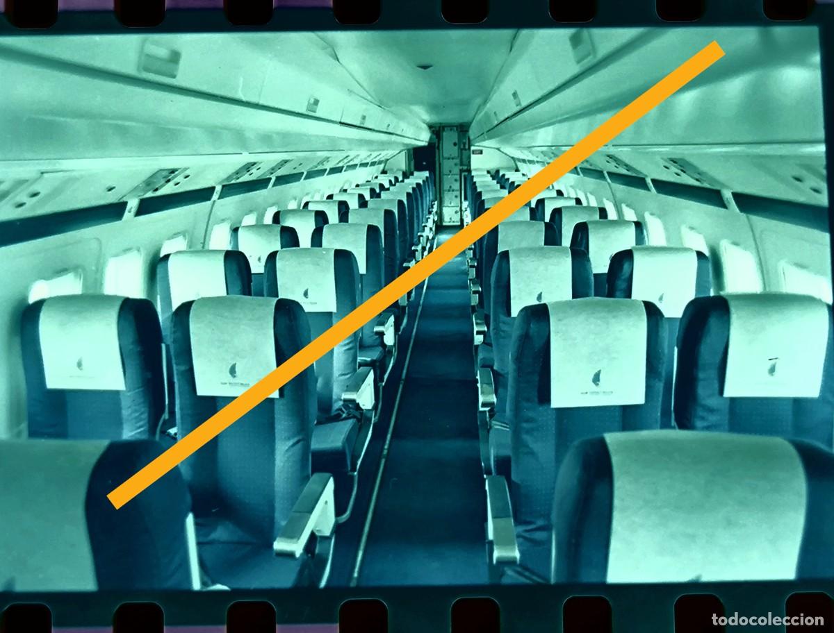Fotograf&iacute;a antigua: Antiguo negativo de fotograf&iacute;a. Avi&oacute;n de la compa&ntilde;&iacute;a Air Nostrum. A&ntilde;o 1994