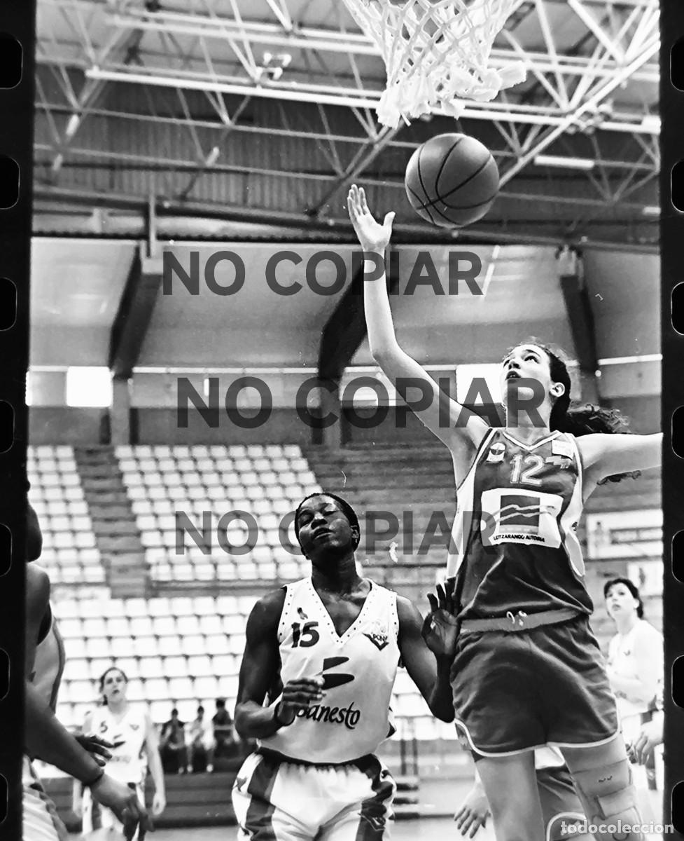 Fotograf&iacute;a antigua: Antiguo negativo de fotograf&iacute;a. Baloncesto femenino. Dorna Godella - Club Juven. A&ntilde;o 1993