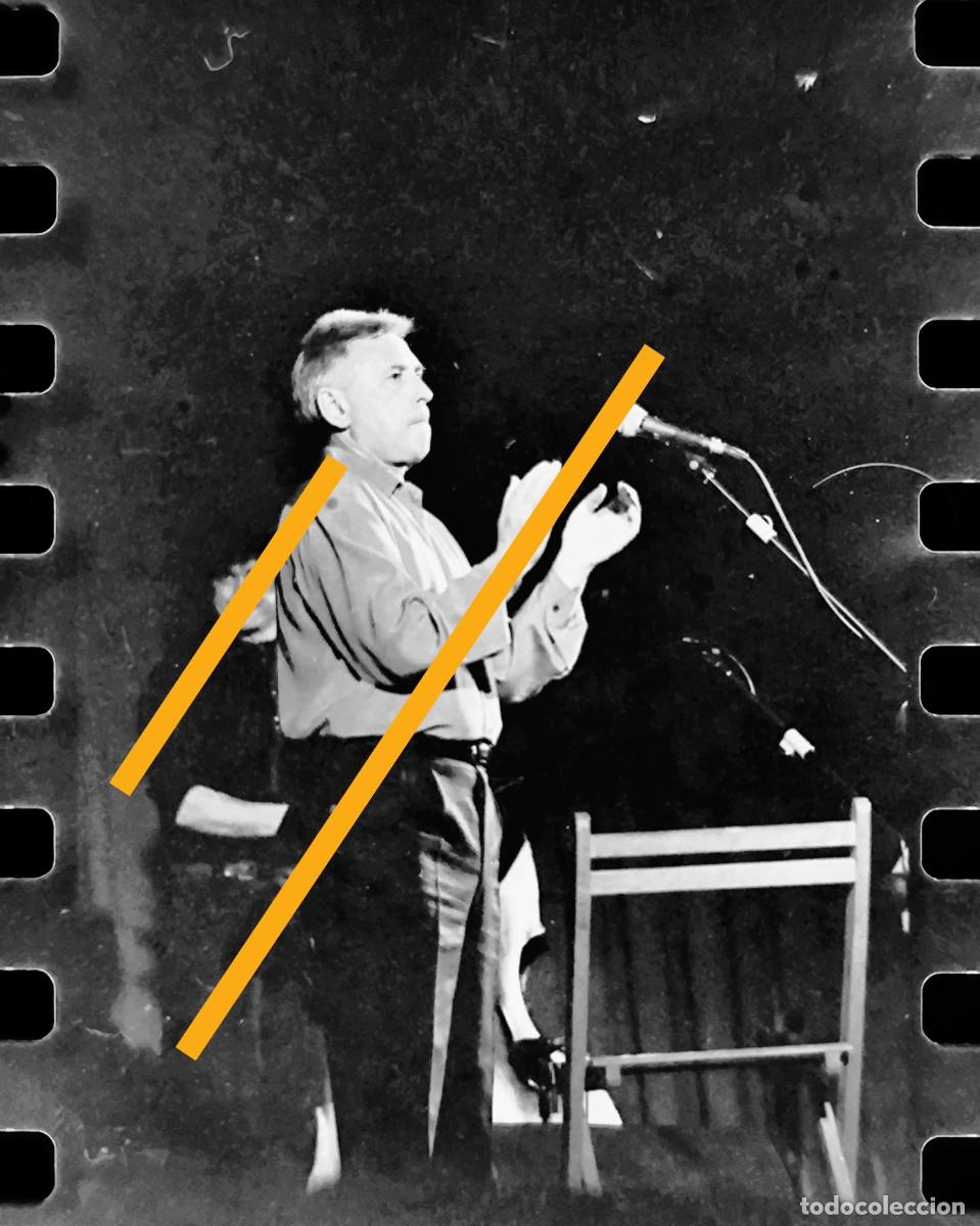 Fotograf&iacute;a antigua: Antiguo negativo de fotograf&iacute;a. Raimon. Cantante escritor y poeta.