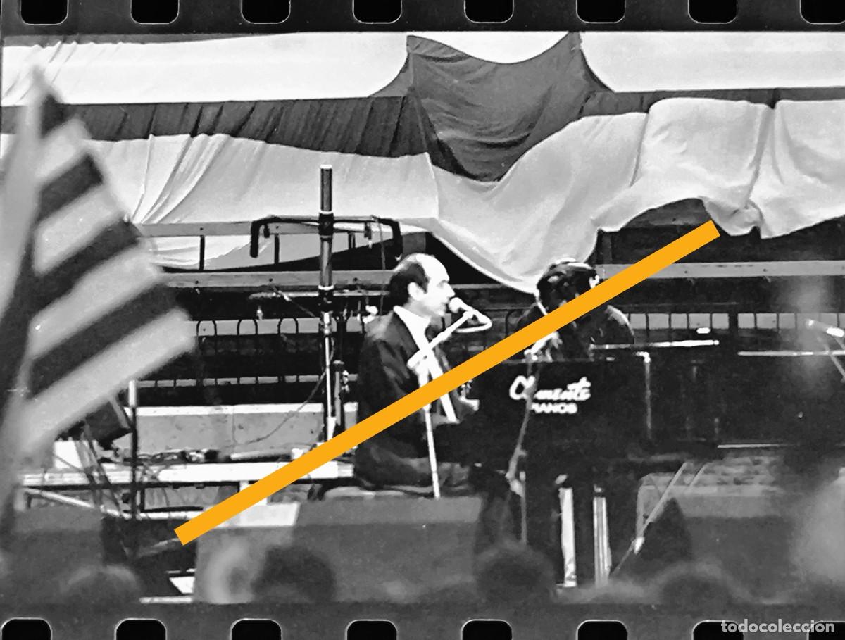 Fotograf&iacute;a antigua: Antiguo negativo de fotograf&iacute;a. Lluis Llach. M&uacute;sico cantautor. A&ntilde;os 90