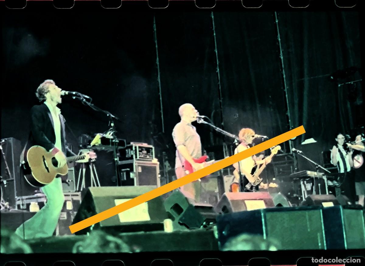 Fotograf&iacute;a antigua: Negativo de fotograf&iacute;a. Grupo musical Deus. Rock. Festival de Benicassim a&ntilde;os 90.