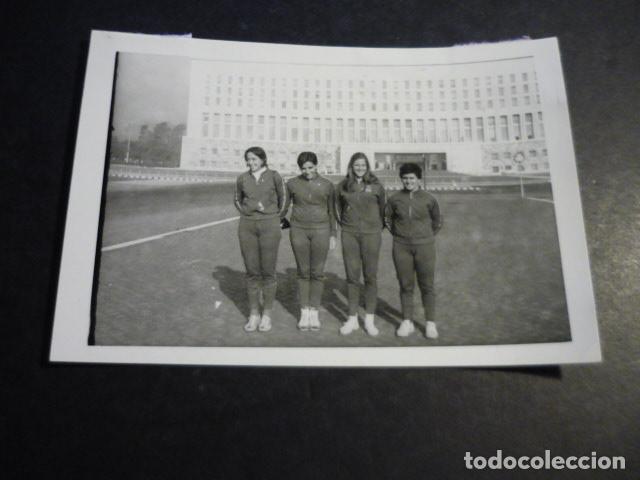 Antique Photography: ROMA EQUIPO SOCORRISMO Y SALVAMENTO SERVICIO SOCIAL SECION FEMENINA FOTOGRAFIA 1962 7,5 X 11 CM
