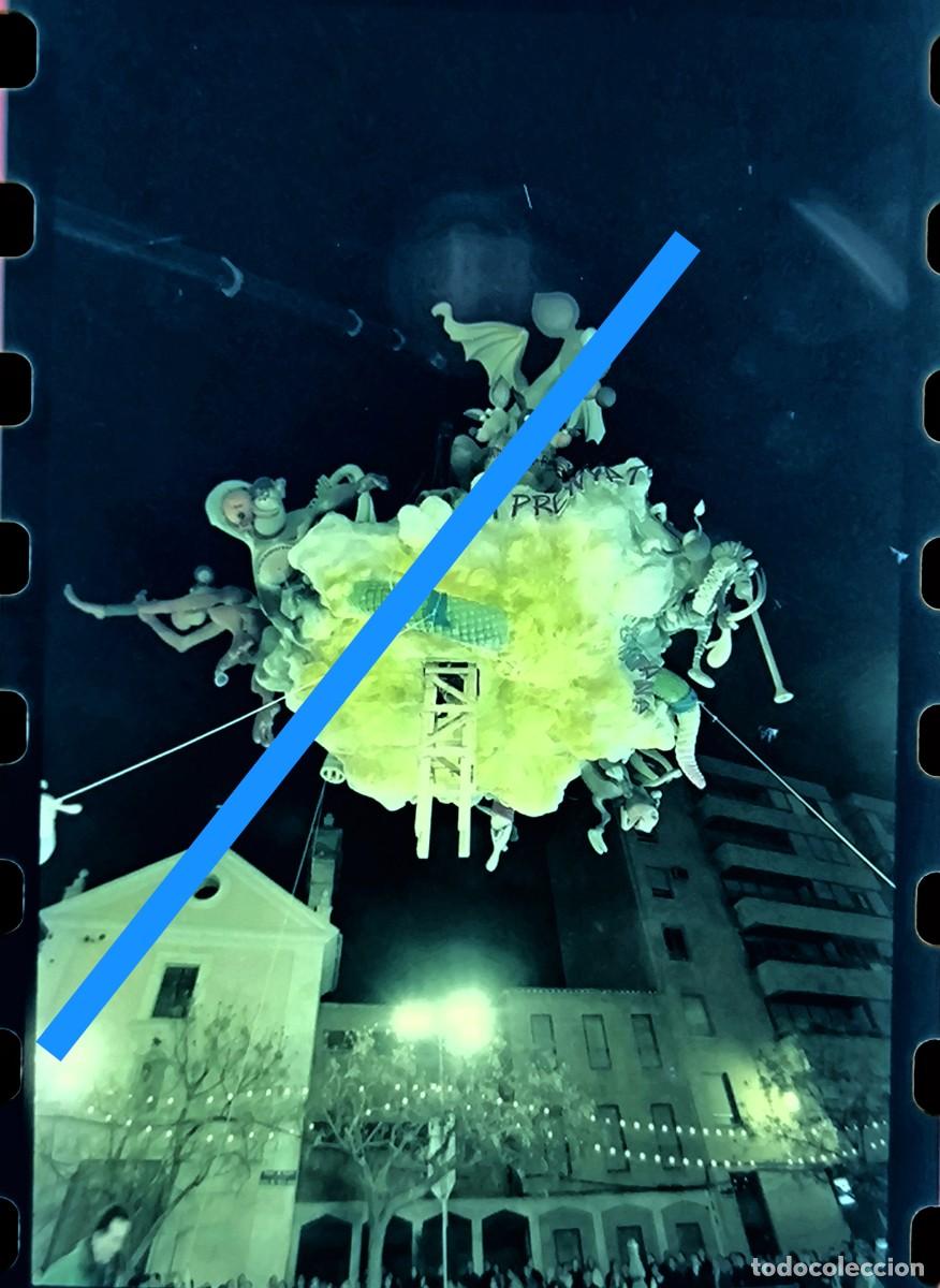 Fotograf&iacute;a antigua: Antiguo negativo de fotograf&iacute;a. Falla Plaza Na Jordana. A&ntilde;o 2000