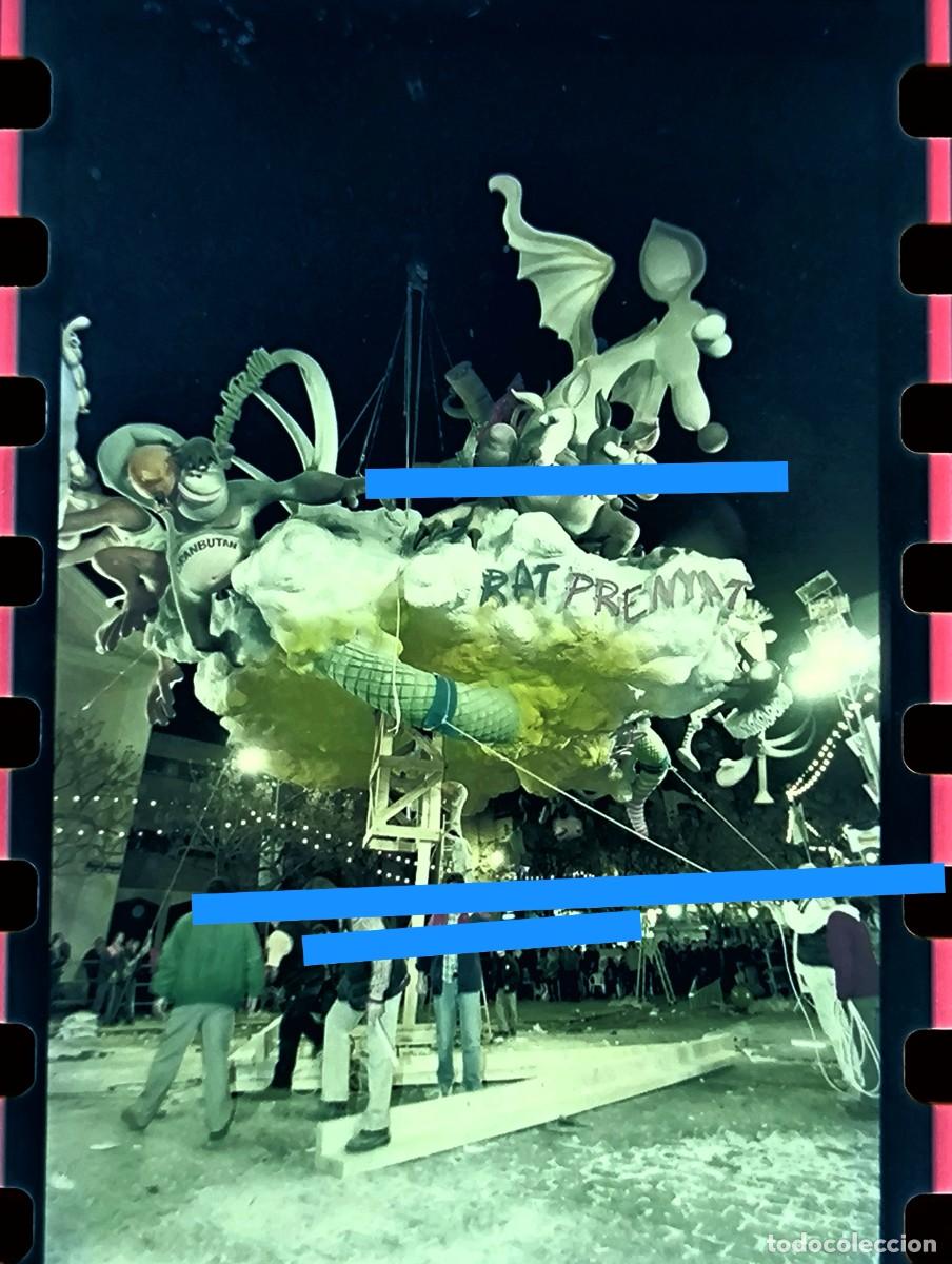 Fotograf&iacute;a antigua: Antiguo negativo de fotograf&iacute;a. Falla Plaza Na Jordana. A&ntilde;o 2000
