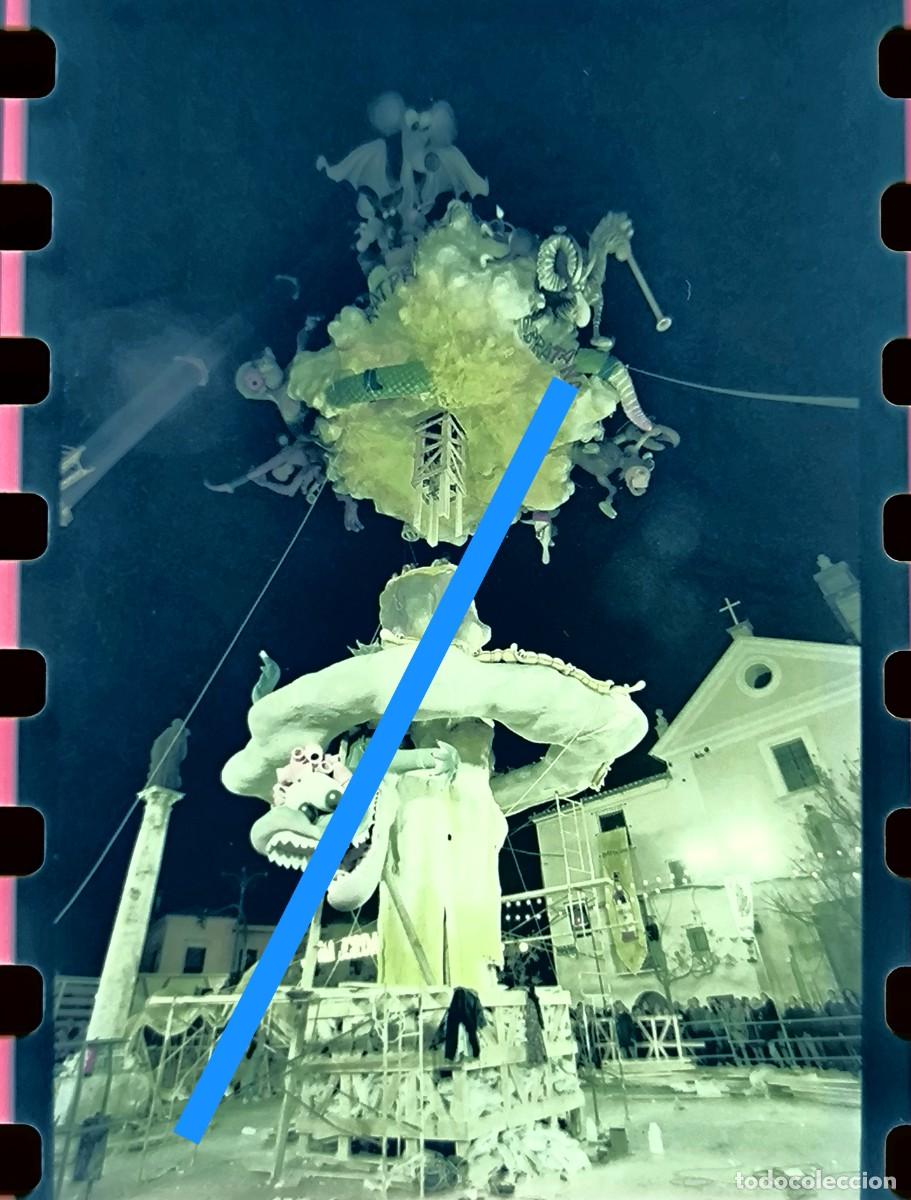 Fotograf&iacute;a antigua: Antiguo negativo de fotograf&iacute;a. Falla Plaza Na Jordana. A&ntilde;o 2000