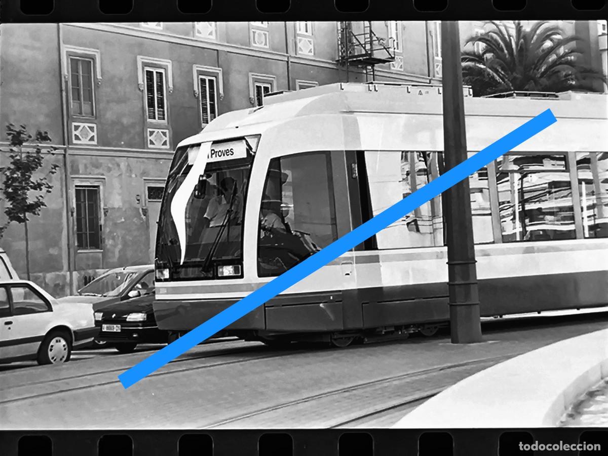 Fotograf&iacute;a antigua: Antiguo negativo de fotograf&iacute;a. Tranv&iacute;a. Valencia. A&ntilde;o 1994