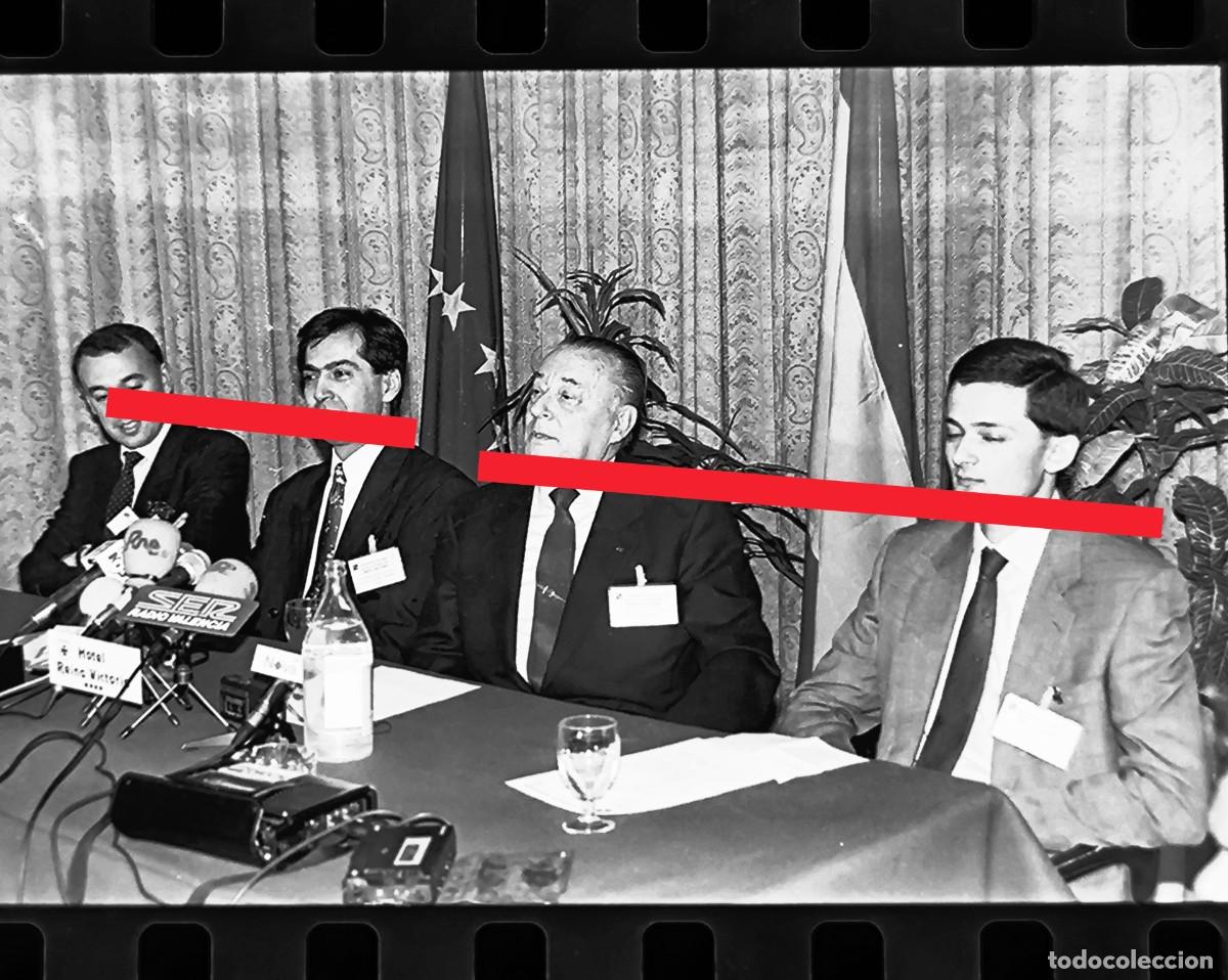Fotograf&iacute;a antigua: Antiguo negativo de fotograf&iacute;a. Blas pi&ntilde;ar. Pol&iacute;tico. A&ntilde;os 80/90
