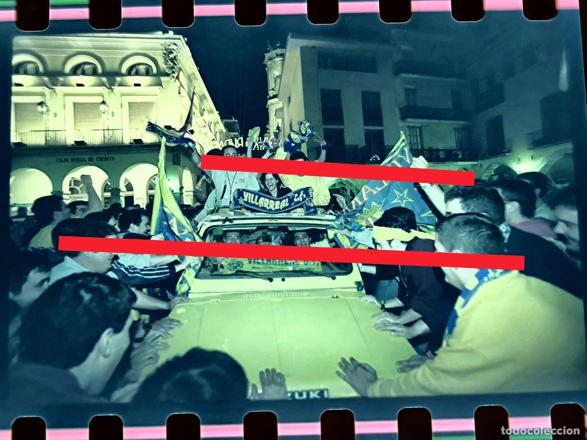 Fotograf&iacute;a antigua: Negativo de fotograf&iacute;a. Celebraci&oacute;n ascenso primera divisi&oacute;n. Villarreal club de f&uacute;tbol. A&ntilde;o 1998