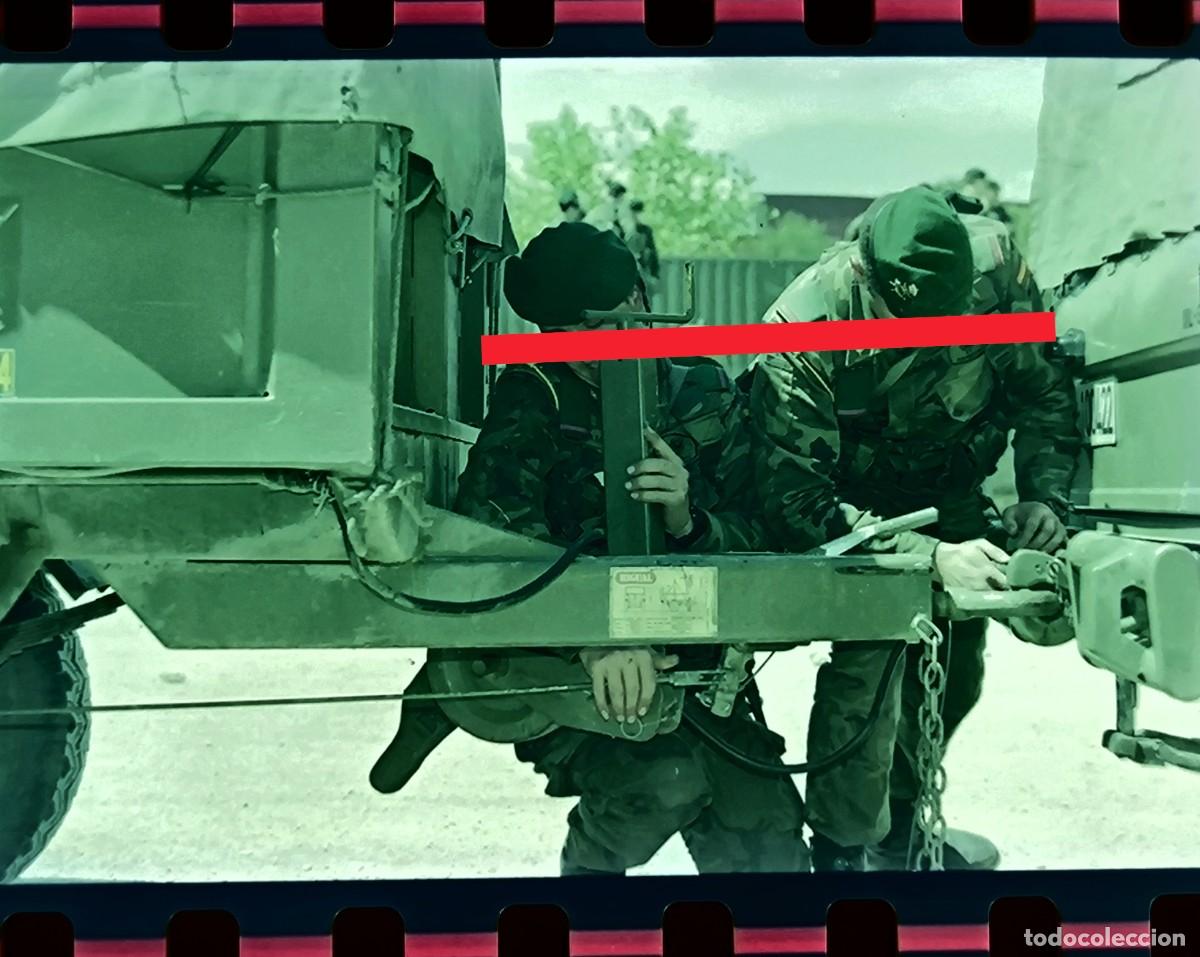 Fotograf&iacute;a antigua: Negativo de fotograf&iacute;a. Militar. Militares espa&ntilde;oles hacia Kosovo. A&ntilde;o 1999