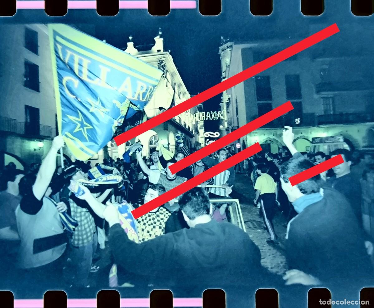 Fotograf&iacute;a antigua: Negativo de fotograf&iacute;a. Celebraci&oacute;n ascenso primera divisi&oacute;n. Villarreal club de f&uacute;tbol. A&ntilde;o 1998