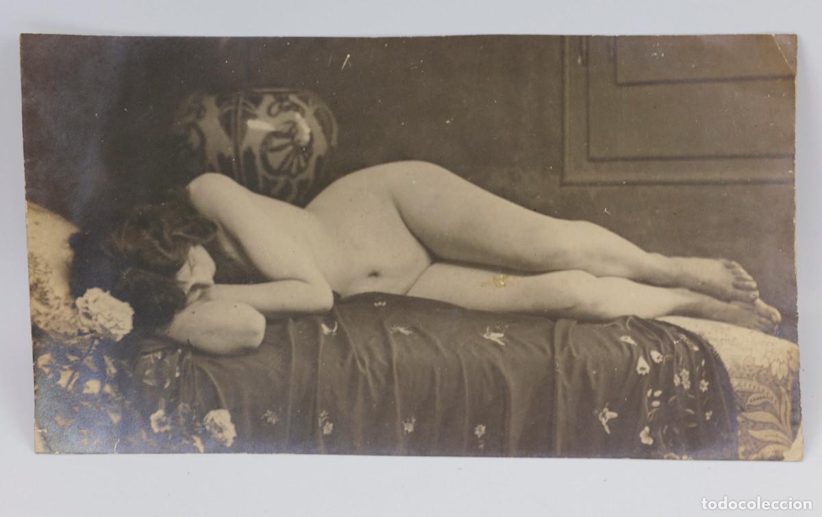 Fotograf&iacute;a antigua: Desnudo femenino sin datos, 1920's. 16x29cm.