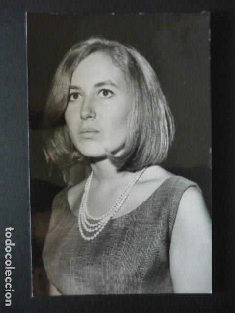 Alte Fotografie: MADRID SE&Ntilde;ORITAS ALTA SOCIEDAD GALA DE DEBUTANTES 1965 ANTIGUA FOTOGRAFIA 12 X 18 CM