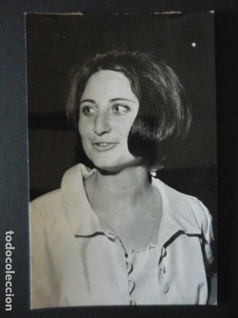 Alte Fotografie: MADRID SE&Ntilde;ORITAS ALTA SOCIEDAD GALA DE DEBUTANTES 1965 ANTIGUA FOTOGRAFIA 12 X 18 CM