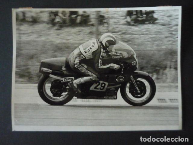 Fotograf&iacute;a antigua: ANTONIO GARCIA MORENO CORREDOR MOTOCICLISMO PREMIO OTO&Ntilde;O JARAMA 1979 ANTIGUA FOTOGRAFIA 18 X 13 CM