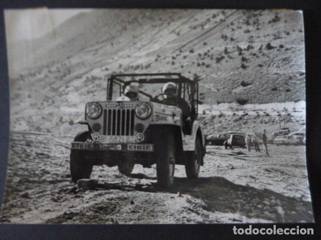 Fotograf&iacute;a antigua: SAN LORENZO DEL ESCORIAL MADRID I COPA DE ESPA&Ntilde;A DE JEEP CROSS 1979 ANTIGUA FOTOGRAFIA 18 X 13 CM
