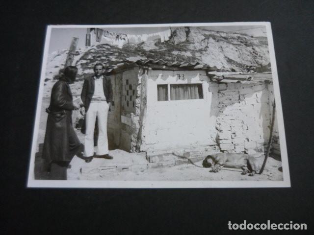 Fotograf&iacute;a antigua: MADRID VALLECAS CHABOLAS TEJAR DE LUIS GOMEZ ANTIGUA FOTOGRAFIA ORIGINAL 13 X 18 CM
