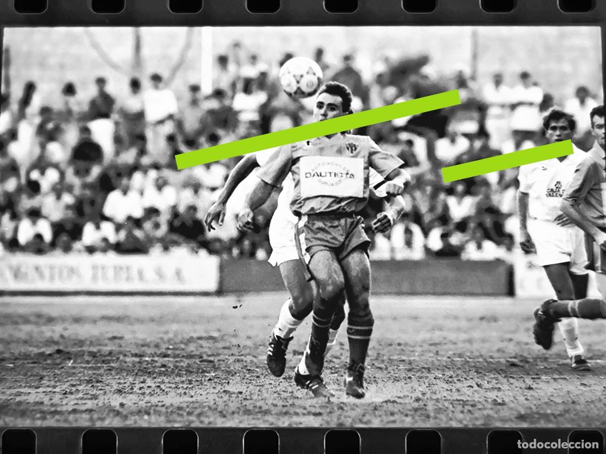 Antique Photography: Negativo de fotograf&iacute;a. Burjassot club de f&uacute;tbol - Valencia C.F. Partido. A&ntilde;o 1991.