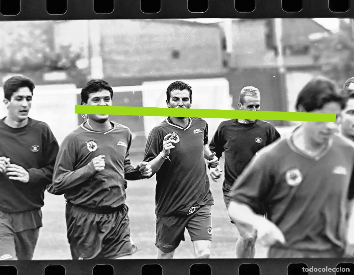 Fotografia antiga: Negativo de fotograf&iacute;a. Villarreal club de f&uacute;tbol. 1998 a&ntilde;o del ascenso.