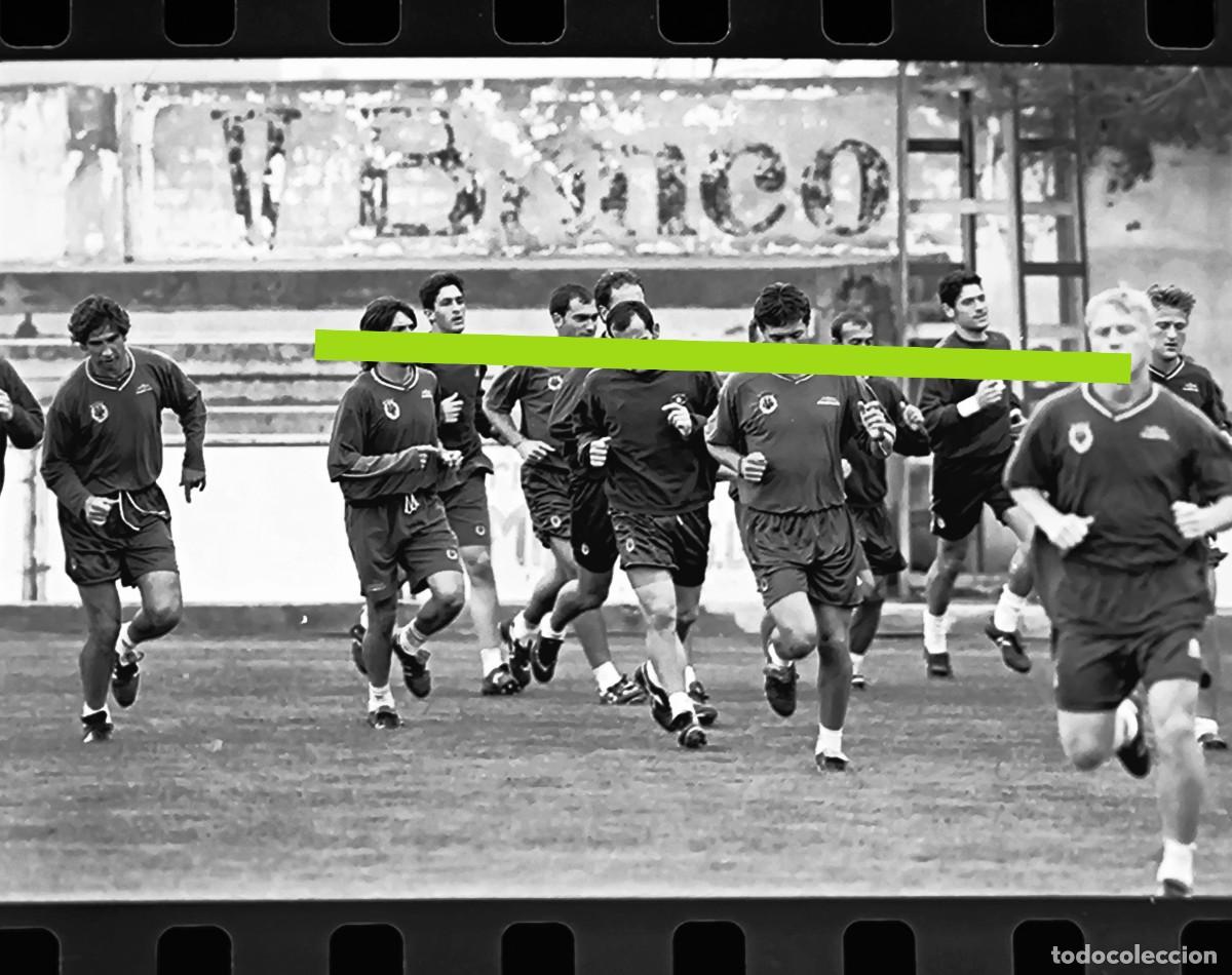 Fotografia antiga: Negativo de fotograf&iacute;a. Villarreal club de f&uacute;tbol. 1998 a&ntilde;o del ascenso.