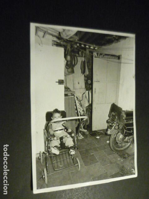 Fotograf&iacute;a antigua: MADRID VALLECAS BARRIO DE LA VI&Ntilde;A ANTIGUA FOTOGRAFIA ORIGINAL 13 X 18 CM