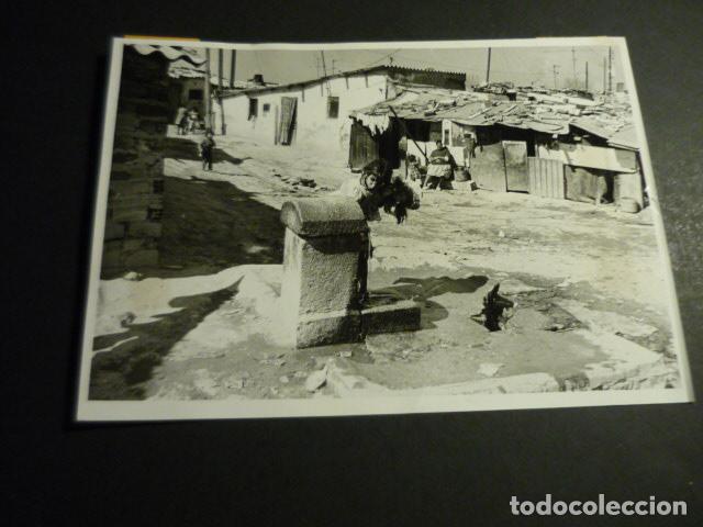 Fotograf&iacute;a antigua: MADRID VALLECAS BARRIO DE LA CELSA ANTIGUA FOTOGRAFIA ORIGINAL 13 X 18 CM