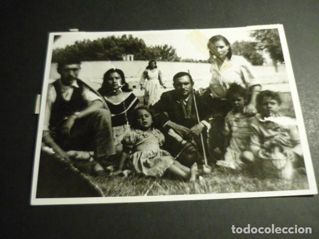 Fotograf&iacute;a antigua: MADRID VALLECAS DISTURBIOS ENTRE GITANOS ANTIGUA FOTOGRAFIA ORIGINAL 13 X 18 CM
