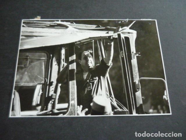 Fotograf&iacute;a antigua: MADRID PLAZA REPUBLICA DOMINICANA ATENTADO TERRORISTA ETA GUARDIA CIVIL FOTOGRAFIA 11,5 X 16,5 CM
