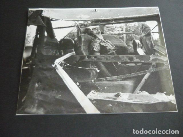 Fotograf&iacute;a antigua: MADRID PLAZA REPUBLICA DOMINICANA ATENTADO TERRORISTA ETA GUARDIA CIVIL FOTOGRAFIA 18 X 24 CM