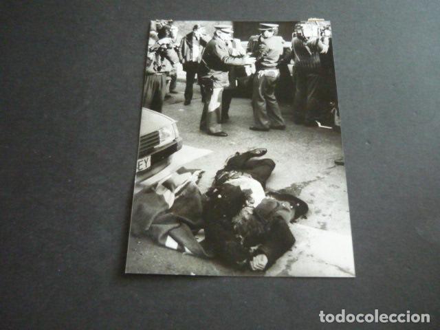 Fotograf&iacute;a antigua: MADRID ATENTADO TERRORISTA ETA CRISTOBAL COLON DE CARVAJAL FOTOGRAFIA 17,5 X 12,5 CM