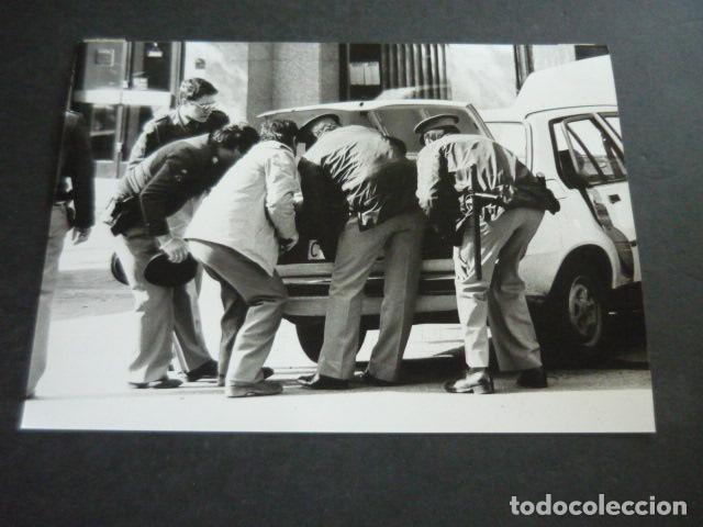 Antique Photography: MADRID ATENTADO TERRORISTA ETA CRISTOBAL COLON DE CARVAJAL FOTOGRAFIA 17,5 X 12,5 CM