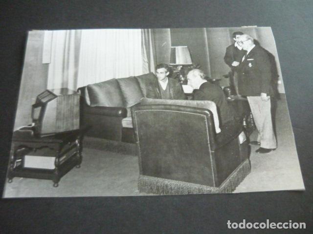 Fotograf&iacute;a antigua: MADRID ATENTADO TERRORISTA ETA CRISTOBAL COLON DE CARVAJAL FOTOGRAFIA 17 X 24 CM