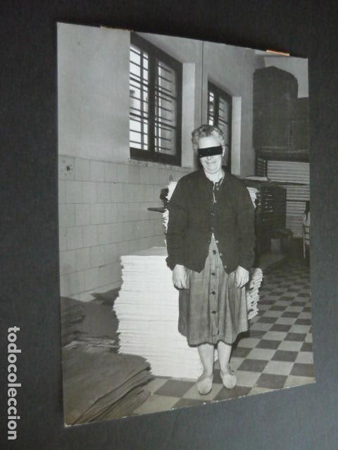 Fotograf&iacute;a antigua: MADRID PRISION PROVINCIAL DE MUJERES ANTIGUA FOTOGRAFIA 18 X 24 CM