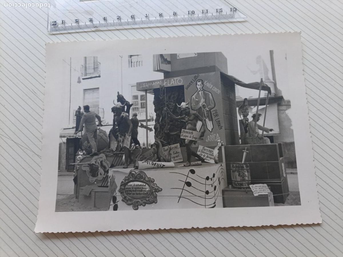 Fotograf&iacute;a antigua: Elda, Alicante. Falla. Fotos Montesinos. Foto gran formato 1963