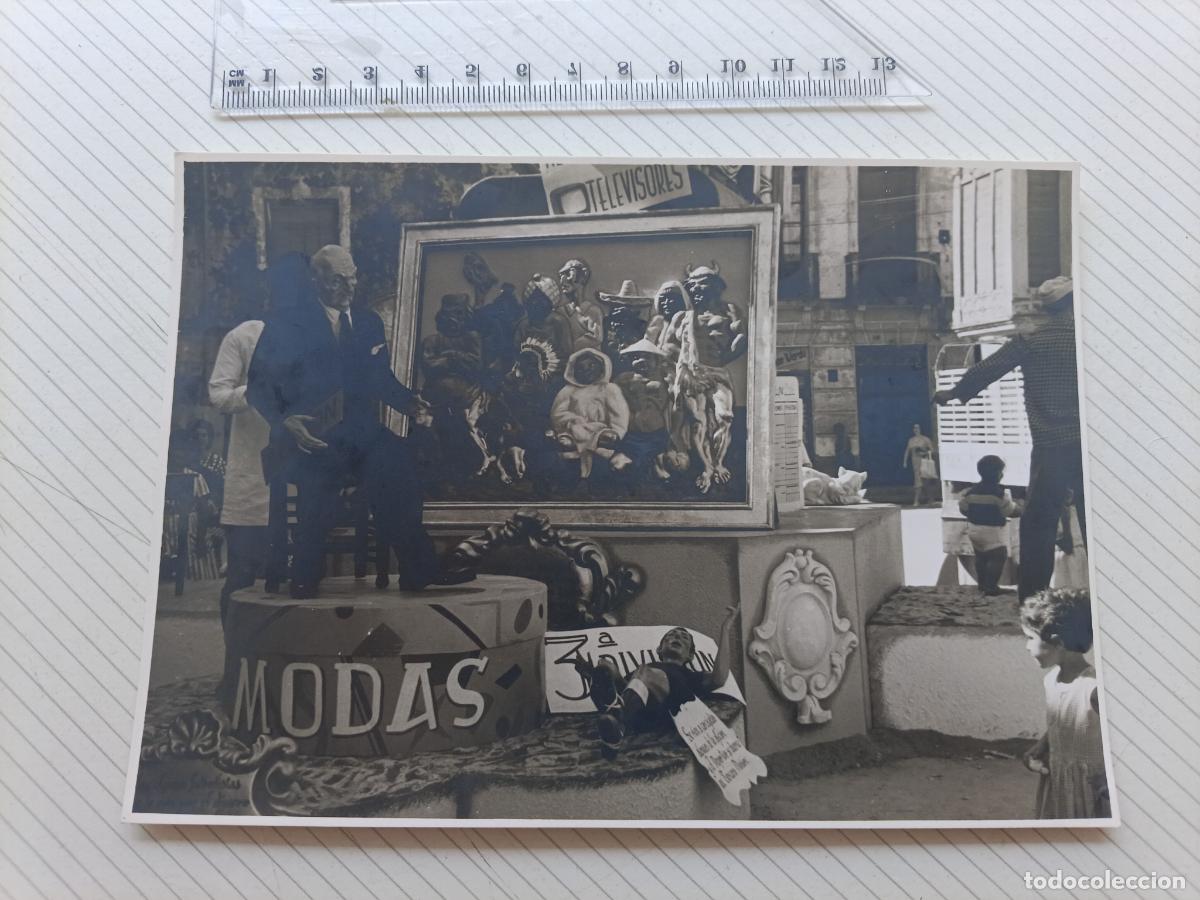 Fotograf&iacute;a antigua: Elda, Alicante. Falla. Fotos Montesinos. Foto gran formato