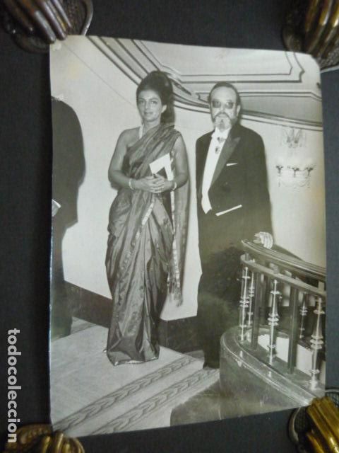 Fotograf&iacute;a antigua: MADRID INAUGURACION DEL TEATRO REAL SE&Ntilde;ORES DE CAVESTANY ANTIGUA FOTOGRAFIA ORIGINAL 15 X 21 CM