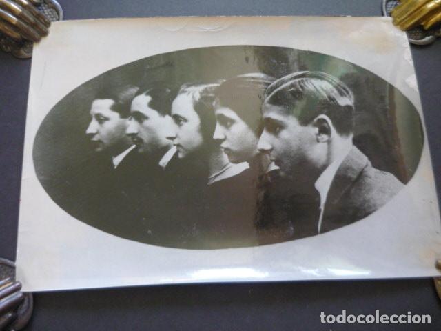 Fotograf&iacute;a antigua: JOSE ANTONIO PRIMO DE RIVERA Y SUS HERMANOS FOTOGRAFIA 16 X 24 CM